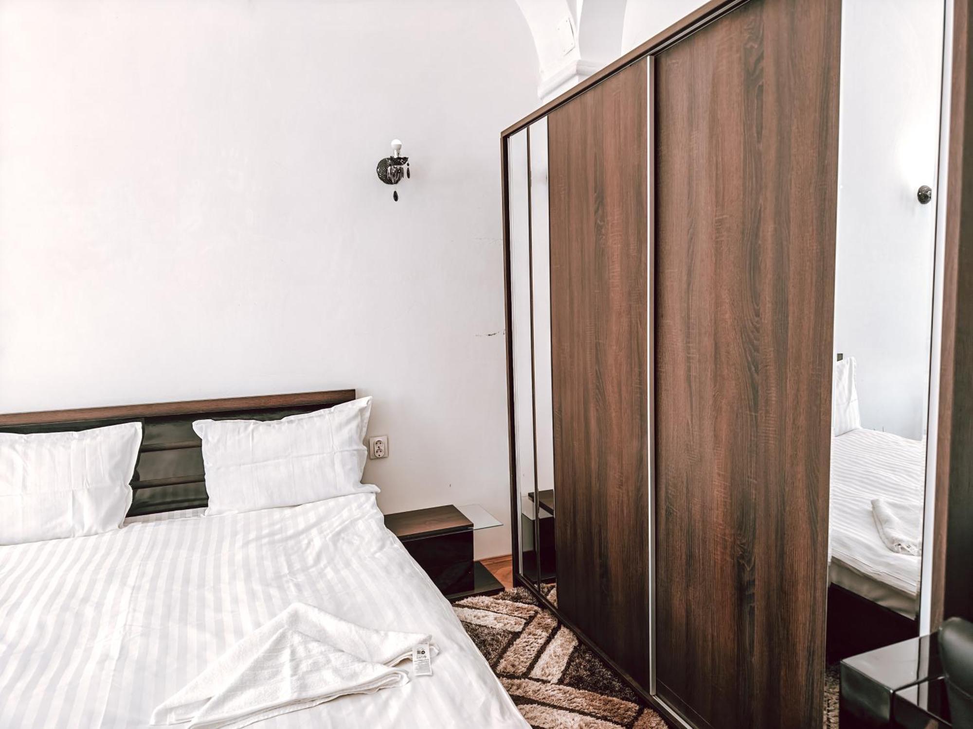 Berindei Studio - City Center - Private Parking Клуж-Напока Экстерьер фото
