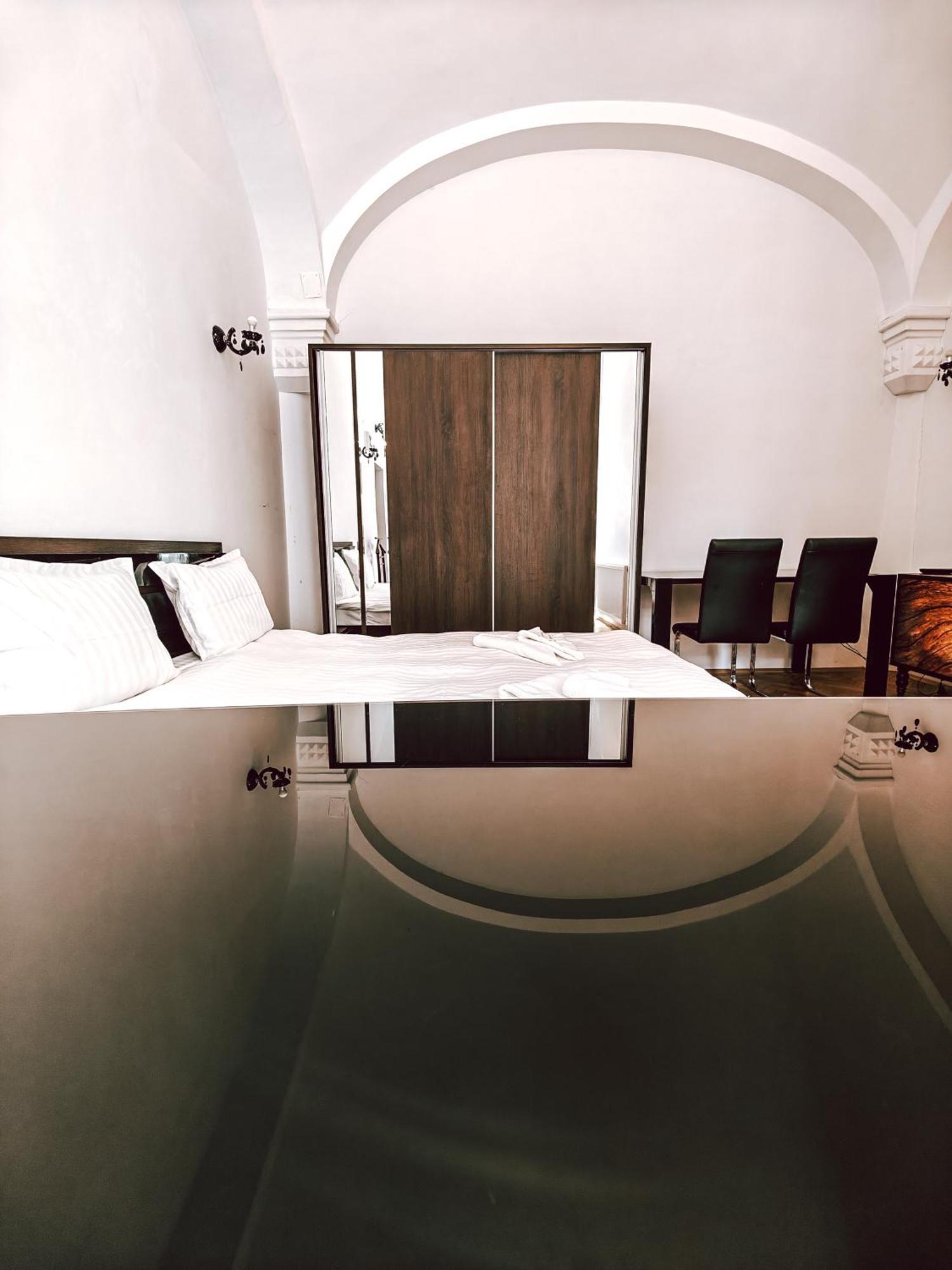 Berindei Studio - City Center - Private Parking Клуж-Напока Экстерьер фото