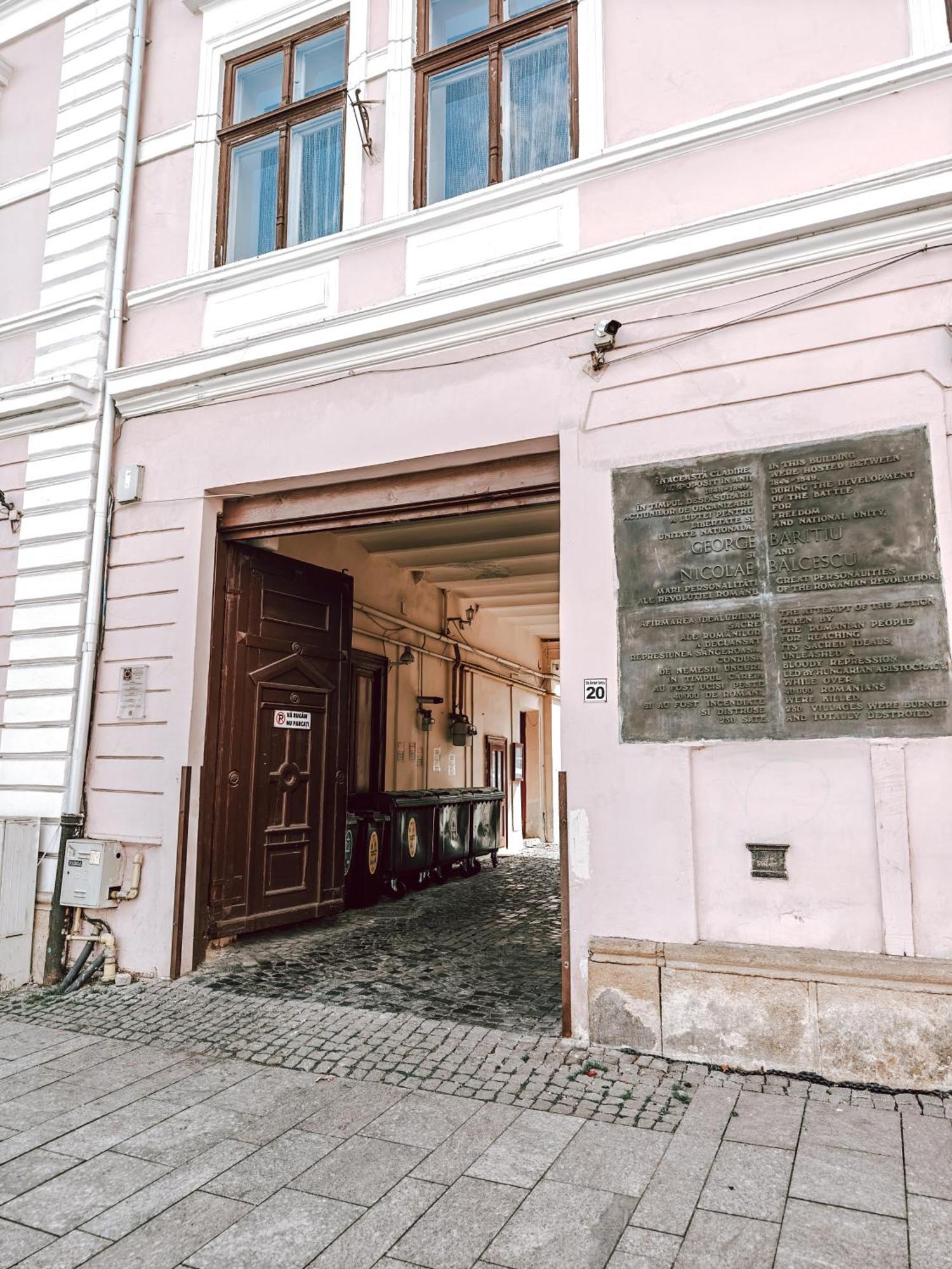 Berindei Studio - City Center - Private Parking Клуж-Напока Экстерьер фото